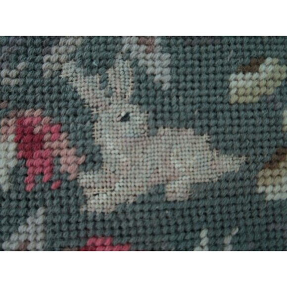 Medieval Lady Falconer Needlepoint Art In Antique Gold Frame GUC - Picture 13 of 16